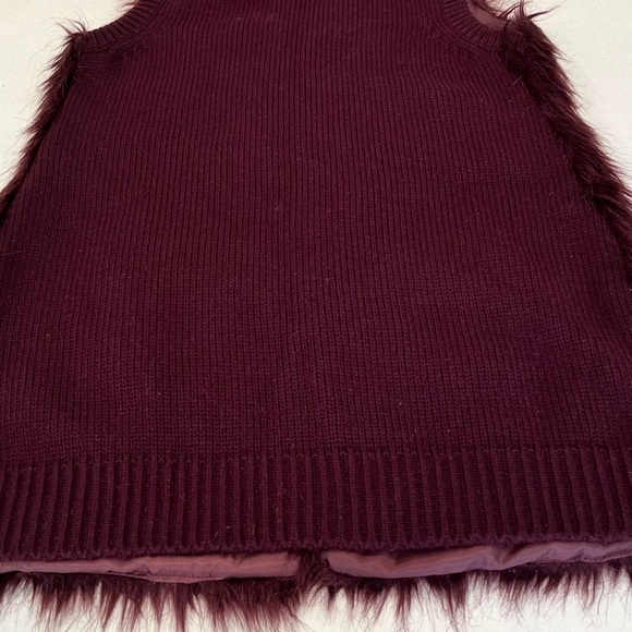 NWT Cotton On Women M/L Long Line Wine Color Sweater Vest Knit/Faux Fur Pockets - Picture 5 of 16